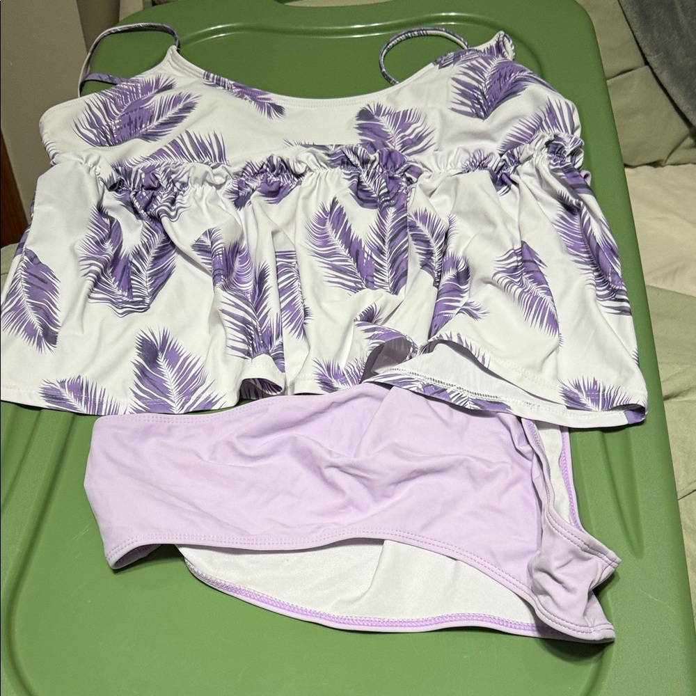 Purple and White Leaf Print Tankini Set